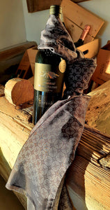 Taurasi Riserva + Sciarpa in pura Seta firmata Claudio Quarta Vignaiolo - Claudio Quarta Vignaiolo Shop